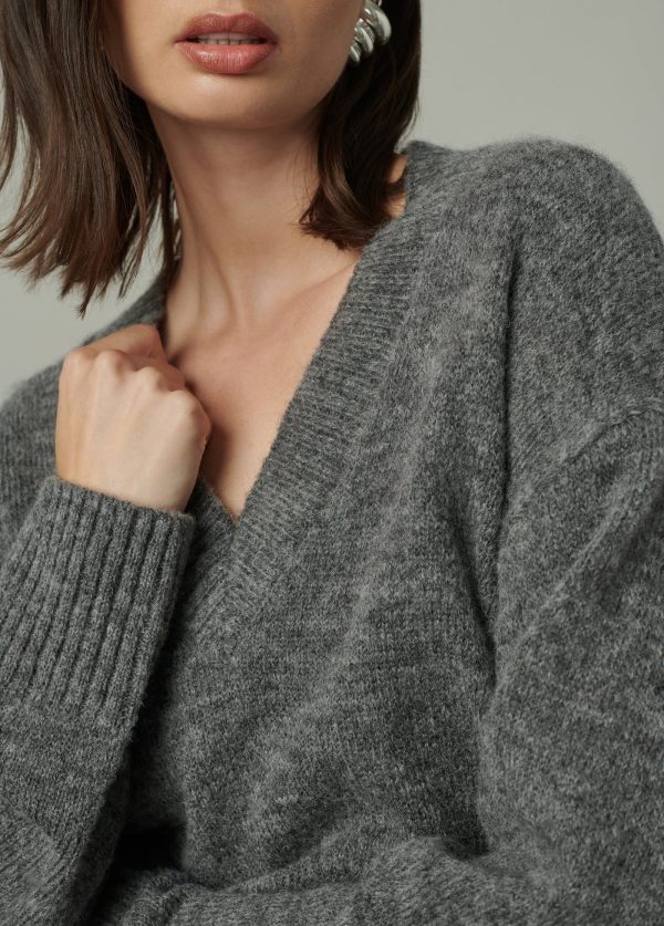 THE RYAN V NECK SWEATER Online Sale